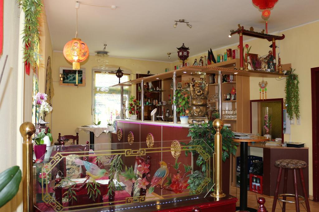 Hotel Alte Post Бад-Зоден-Аллендорф Экстерьер фото